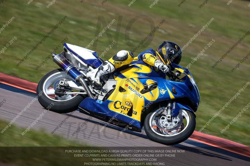 Rockingham no limits trackday;enduro digital images;event digital images;eventdigitalimages;no limits trackdays;peter wileman photography;racing digital images;rockingham raceway northamptonshire;rockingham trackday photographs;trackday digital images;trackday photos