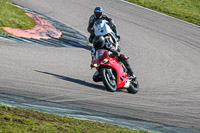 Rockingham-no-limits-trackday;enduro-digital-images;event-digital-images;eventdigitalimages;no-limits-trackdays;peter-wileman-photography;racing-digital-images;rockingham-raceway-northamptonshire;rockingham-trackday-photographs;trackday-digital-images;trackday-photos