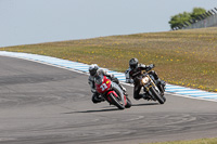 donington-no-limits-trackday;donington-park-photographs;donington-trackday-photographs;no-limits-trackdays;peter-wileman-photography;trackday-digital-images;trackday-photos