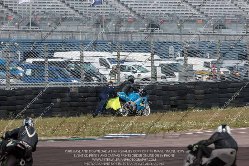 Rockingham no limits trackday;enduro digital images;event digital images;eventdigitalimages;no limits trackdays;peter wileman photography;racing digital images;rockingham raceway northamptonshire;rockingham trackday photographs;trackday digital images;trackday photos