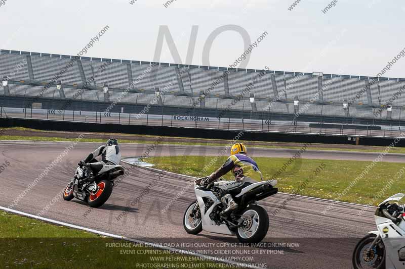 Rockingham no limits trackday;enduro digital images;event digital images;eventdigitalimages;no limits trackdays;peter wileman photography;racing digital images;rockingham raceway northamptonshire;rockingham trackday photographs;trackday digital images;trackday photos