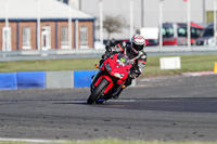 brands-hatch-photographs;brands-no-limits-trackday;cadwell-trackday-photographs;enduro-digital-images;event-digital-images;eventdigitalimages;no-limits-trackdays;peter-wileman-photography;racing-digital-images;trackday-digital-images;trackday-photos