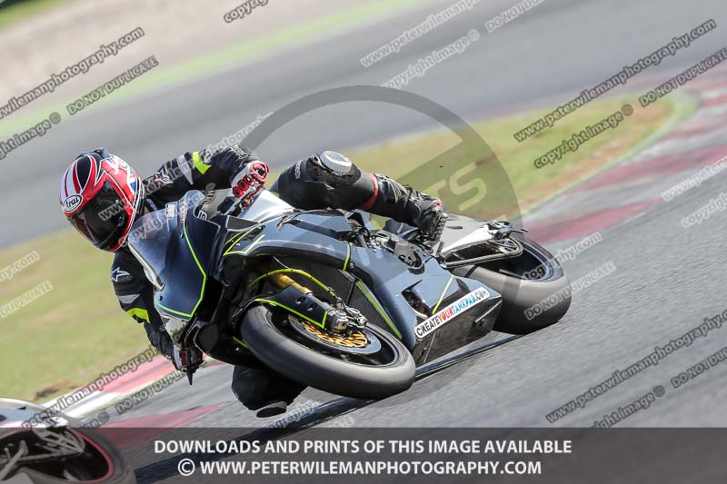 cadwell no limits trackday;cadwell park;cadwell park photographs;cadwell trackday photographs;catalunya barcelona;enduro digital images;event digital images;eventdigitalimages;no limits trackdays;peter wileman photography;racing digital images;trackday digital images;trackday photos