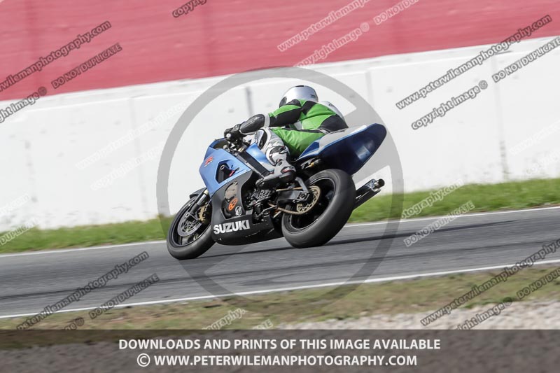 cadwell no limits trackday;cadwell park;cadwell park photographs;cadwell trackday photographs;catalunya barcelona;enduro digital images;event digital images;eventdigitalimages;no limits trackdays;peter wileman photography;racing digital images;trackday digital images;trackday photos