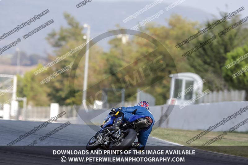 cadwell no limits trackday;cadwell park;cadwell park photographs;cadwell trackday photographs;catalunya barcelona;enduro digital images;event digital images;eventdigitalimages;no limits trackdays;peter wileman photography;racing digital images;trackday digital images;trackday photos