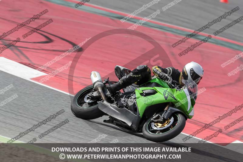 cadwell no limits trackday;cadwell park;cadwell park photographs;cadwell trackday photographs;catalunya barcelona;enduro digital images;event digital images;eventdigitalimages;no limits trackdays;peter wileman photography;racing digital images;trackday digital images;trackday photos