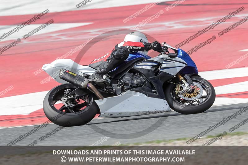 cadwell no limits trackday;cadwell park;cadwell park photographs;cadwell trackday photographs;catalunya barcelona;enduro digital images;event digital images;eventdigitalimages;no limits trackdays;peter wileman photography;racing digital images;trackday digital images;trackday photos