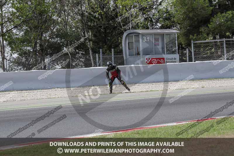 cadwell no limits trackday;cadwell park;cadwell park photographs;cadwell trackday photographs;catalunya barcelona;enduro digital images;event digital images;eventdigitalimages;no limits trackdays;peter wileman photography;racing digital images;trackday digital images;trackday photos