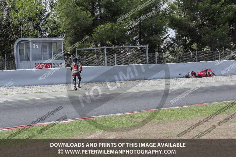 cadwell no limits trackday;cadwell park;cadwell park photographs;cadwell trackday photographs;catalunya barcelona;enduro digital images;event digital images;eventdigitalimages;no limits trackdays;peter wileman photography;racing digital images;trackday digital images;trackday photos