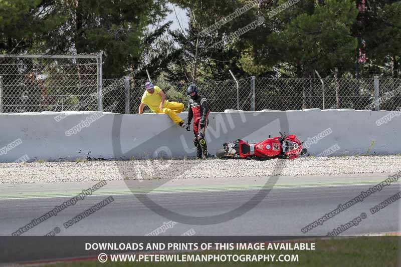 cadwell no limits trackday;cadwell park;cadwell park photographs;cadwell trackday photographs;catalunya barcelona;enduro digital images;event digital images;eventdigitalimages;no limits trackdays;peter wileman photography;racing digital images;trackday digital images;trackday photos