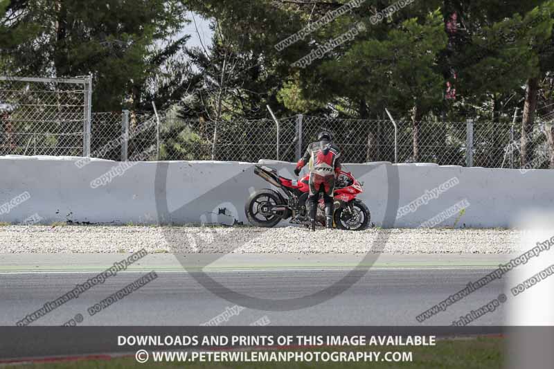 cadwell no limits trackday;cadwell park;cadwell park photographs;cadwell trackday photographs;catalunya barcelona;enduro digital images;event digital images;eventdigitalimages;no limits trackdays;peter wileman photography;racing digital images;trackday digital images;trackday photos