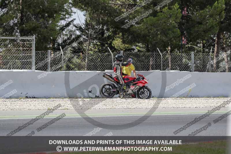 cadwell no limits trackday;cadwell park;cadwell park photographs;cadwell trackday photographs;catalunya barcelona;enduro digital images;event digital images;eventdigitalimages;no limits trackdays;peter wileman photography;racing digital images;trackday digital images;trackday photos