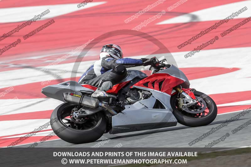 cadwell no limits trackday;cadwell park;cadwell park photographs;cadwell trackday photographs;catalunya barcelona;enduro digital images;event digital images;eventdigitalimages;no limits trackdays;peter wileman photography;racing digital images;trackday digital images;trackday photos