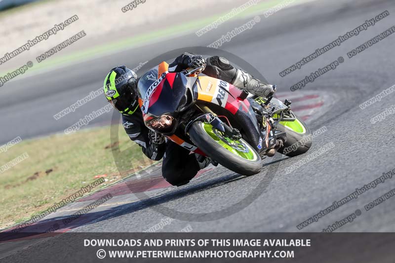 cadwell no limits trackday;cadwell park;cadwell park photographs;cadwell trackday photographs;catalunya barcelona;enduro digital images;event digital images;eventdigitalimages;no limits trackdays;peter wileman photography;racing digital images;trackday digital images;trackday photos