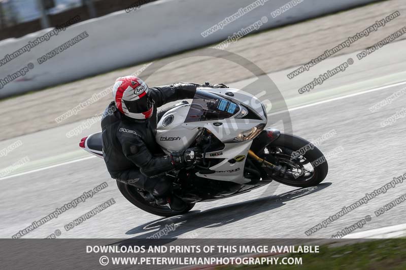 cadwell no limits trackday;cadwell park;cadwell park photographs;cadwell trackday photographs;catalunya barcelona;enduro digital images;event digital images;eventdigitalimages;no limits trackdays;peter wileman photography;racing digital images;trackday digital images;trackday photos