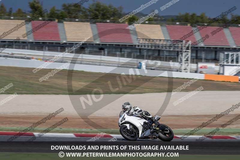 cadwell no limits trackday;cadwell park;cadwell park photographs;cadwell trackday photographs;catalunya barcelona;enduro digital images;event digital images;eventdigitalimages;no limits trackdays;peter wileman photography;racing digital images;trackday digital images;trackday photos