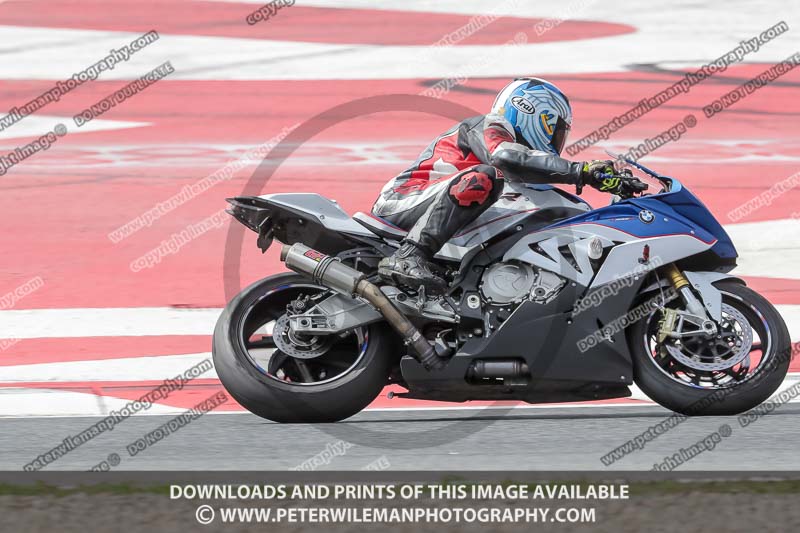 cadwell no limits trackday;cadwell park;cadwell park photographs;cadwell trackday photographs;catalunya barcelona;enduro digital images;event digital images;eventdigitalimages;no limits trackdays;peter wileman photography;racing digital images;trackday digital images;trackday photos