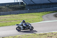 Rockingham-no-limits-trackday;enduro-digital-images;event-digital-images;eventdigitalimages;no-limits-trackdays;peter-wileman-photography;racing-digital-images;rockingham-raceway-northamptonshire;rockingham-trackday-photographs;trackday-digital-images;trackday-photos