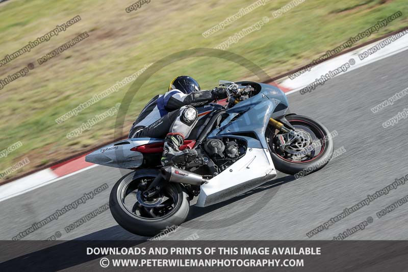 motorbikes;no limits;october 2016;peter wileman photography;portimao;portugal;trackday digital images