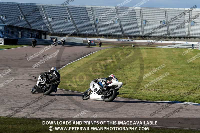 Rockingham no limits trackday;enduro digital images;event digital images;eventdigitalimages;no limits trackdays;peter wileman photography;racing digital images;rockingham raceway northamptonshire;rockingham trackday photographs;trackday digital images;trackday photos