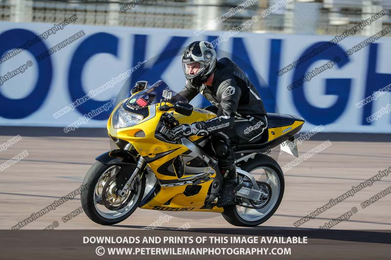 Rockingham no limits trackday;enduro digital images;event digital images;eventdigitalimages;no limits trackdays;peter wileman photography;racing digital images;rockingham raceway northamptonshire;rockingham trackday photographs;trackday digital images;trackday photos