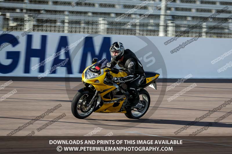 Rockingham no limits trackday;enduro digital images;event digital images;eventdigitalimages;no limits trackdays;peter wileman photography;racing digital images;rockingham raceway northamptonshire;rockingham trackday photographs;trackday digital images;trackday photos