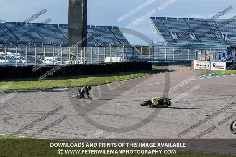 Rockingham no limits trackday;enduro digital images;event digital images;eventdigitalimages;no limits trackdays;peter wileman photography;racing digital images;rockingham raceway northamptonshire;rockingham trackday photographs;trackday digital images;trackday photos