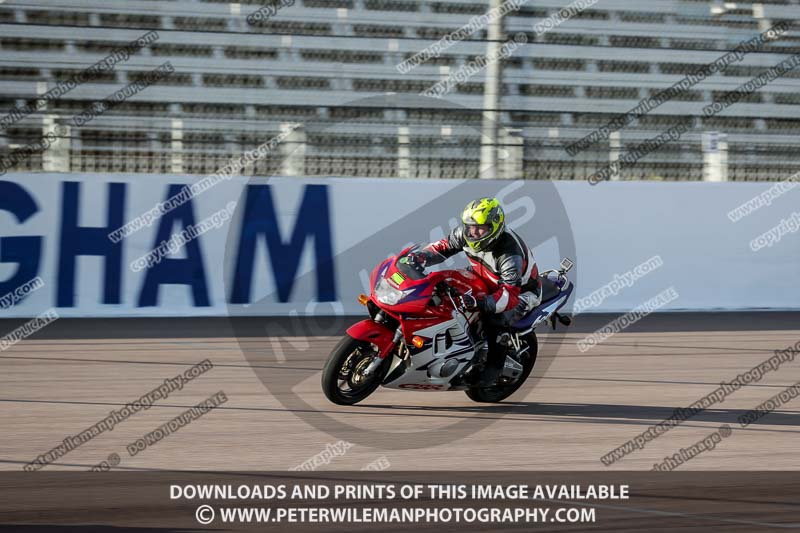 Rockingham no limits trackday;enduro digital images;event digital images;eventdigitalimages;no limits trackdays;peter wileman photography;racing digital images;rockingham raceway northamptonshire;rockingham trackday photographs;trackday digital images;trackday photos