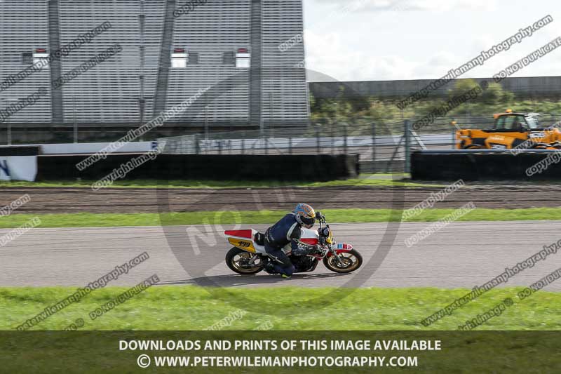 Rockingham no limits trackday;enduro digital images;event digital images;eventdigitalimages;no limits trackdays;peter wileman photography;racing digital images;rockingham raceway northamptonshire;rockingham trackday photographs;trackday digital images;trackday photos