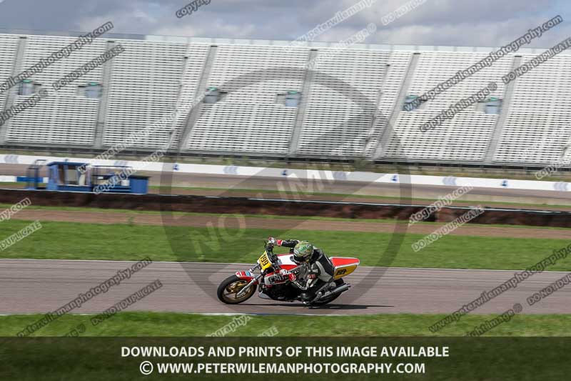 Rockingham no limits trackday;enduro digital images;event digital images;eventdigitalimages;no limits trackdays;peter wileman photography;racing digital images;rockingham raceway northamptonshire;rockingham trackday photographs;trackday digital images;trackday photos