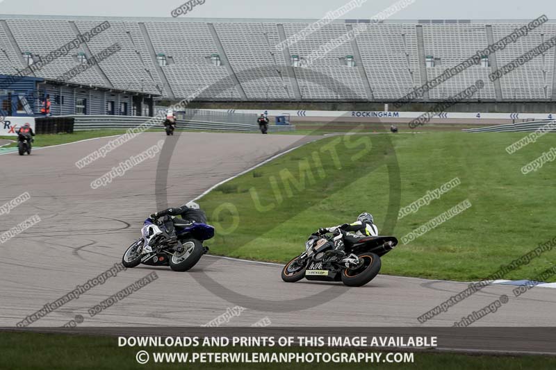 Rockingham no limits trackday;enduro digital images;event digital images;eventdigitalimages;no limits trackdays;peter wileman photography;racing digital images;rockingham raceway northamptonshire;rockingham trackday photographs;trackday digital images;trackday photos