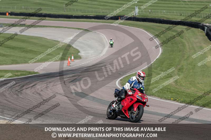 cadwell park;cadwell park photographs;cadwell trackday photographs;enduro digital images;event digital images;eventdigitalimages;peter wileman photography;racing digital images;trackday digital images;trackday photos