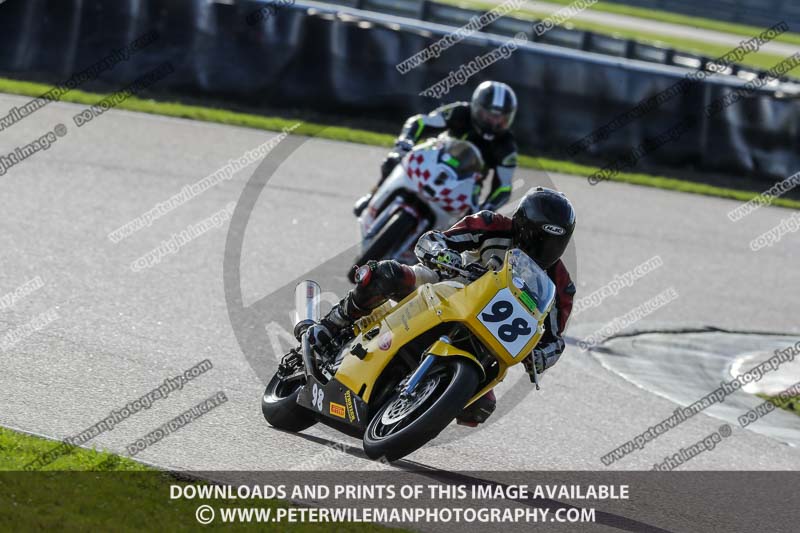 Rockingham no limits trackday;enduro digital images;event digital images;eventdigitalimages;no limits trackdays;peter wileman photography;racing digital images;rockingham raceway northamptonshire;rockingham trackday photographs;trackday digital images;trackday photos