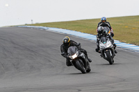 donington-no-limits-trackday;donington-park-photographs;donington-trackday-photographs;no-limits-trackdays;peter-wileman-photography;trackday-digital-images;trackday-photos