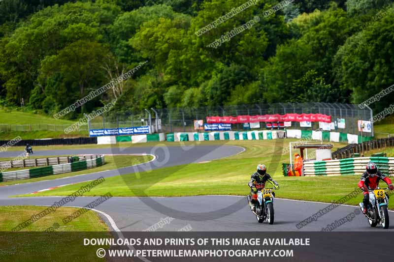 enduro digital images;event digital images;eventdigitalimages;mallory park;mallory park photographs;mallory park trackday;mallory park trackday photographs;no limits trackdays;peter wileman photography;racing digital images;trackday digital images;trackday photos