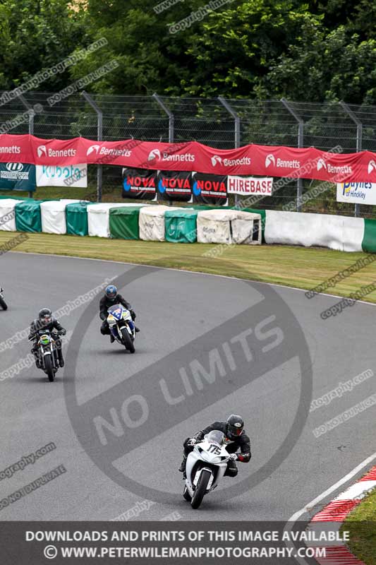 enduro digital images;event digital images;eventdigitalimages;mallory park;mallory park photographs;mallory park trackday;mallory park trackday photographs;no limits trackdays;peter wileman photography;racing digital images;trackday digital images;trackday photos