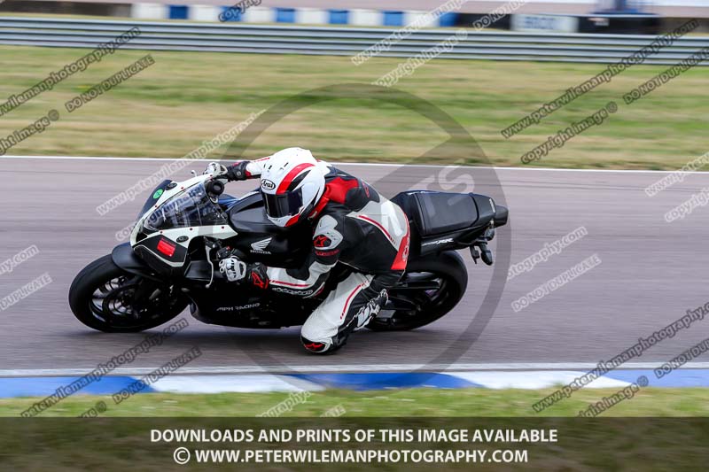 Rockingham no limits trackday;donington no limits trackday;donington park photographs;donington trackday photographs;enduro digital images;event digital images;eventdigitalimages;no limits trackdays;peter wileman photography;racing digital images;rockingham raceway northamptonshire;rockingham trackday photographs;trackday digital images;trackday photos