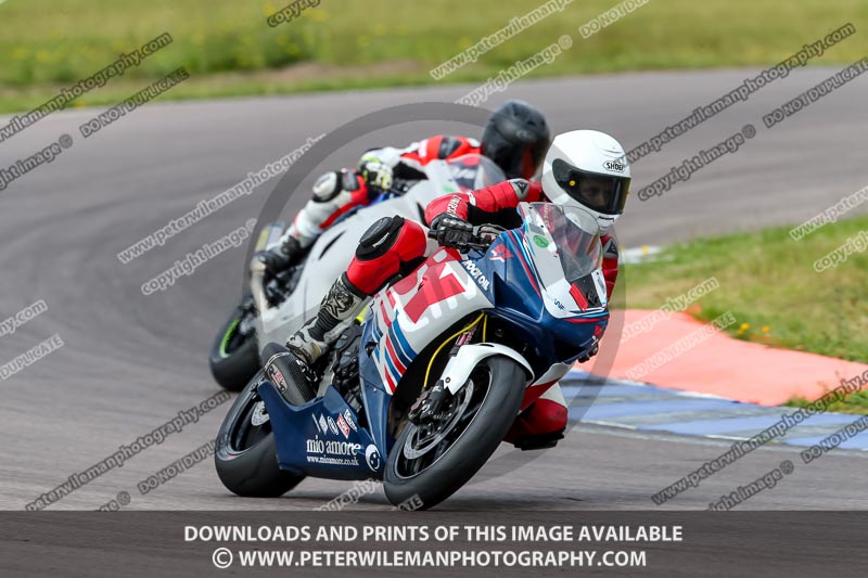 Rockingham no limits trackday;donington no limits trackday;donington park photographs;donington trackday photographs;enduro digital images;event digital images;eventdigitalimages;no limits trackdays;peter wileman photography;racing digital images;rockingham raceway northamptonshire;rockingham trackday photographs;trackday digital images;trackday photos