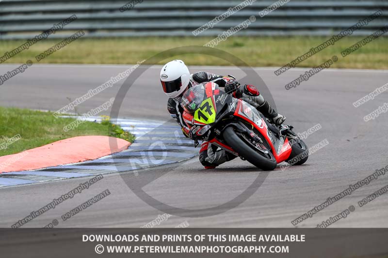 Rockingham no limits trackday;donington no limits trackday;donington park photographs;donington trackday photographs;enduro digital images;event digital images;eventdigitalimages;no limits trackdays;peter wileman photography;racing digital images;rockingham raceway northamptonshire;rockingham trackday photographs;trackday digital images;trackday photos