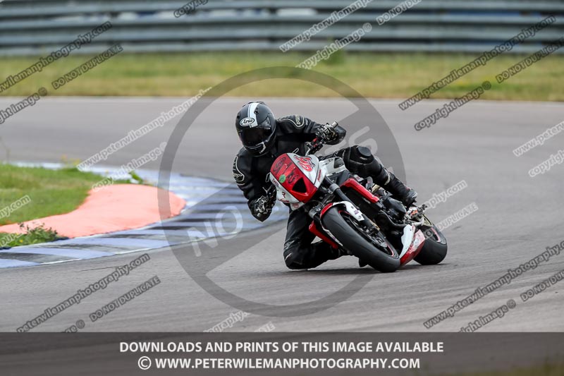 Rockingham no limits trackday;donington no limits trackday;donington park photographs;donington trackday photographs;enduro digital images;event digital images;eventdigitalimages;no limits trackdays;peter wileman photography;racing digital images;rockingham raceway northamptonshire;rockingham trackday photographs;trackday digital images;trackday photos