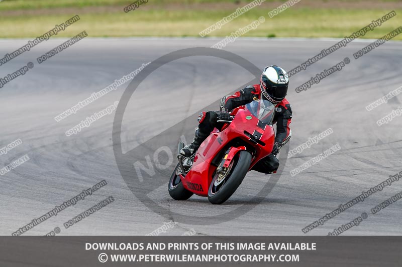 Rockingham no limits trackday;donington no limits trackday;donington park photographs;donington trackday photographs;enduro digital images;event digital images;eventdigitalimages;no limits trackdays;peter wileman photography;racing digital images;rockingham raceway northamptonshire;rockingham trackday photographs;trackday digital images;trackday photos