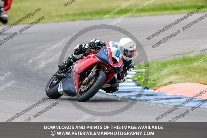 Rockingham no limits trackday;donington no limits trackday;donington park photographs;donington trackday photographs;enduro digital images;event digital images;eventdigitalimages;no limits trackdays;peter wileman photography;racing digital images;rockingham raceway northamptonshire;rockingham trackday photographs;trackday digital images;trackday photos