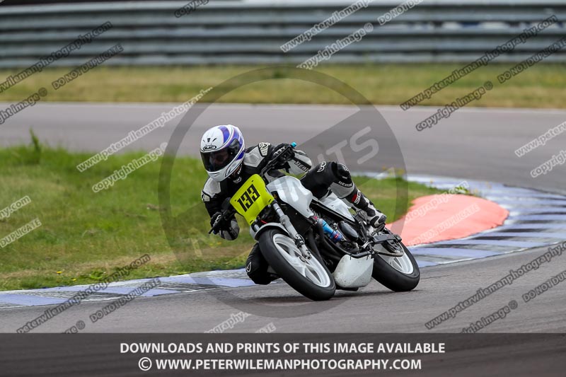 Rockingham no limits trackday;donington no limits trackday;donington park photographs;donington trackday photographs;enduro digital images;event digital images;eventdigitalimages;no limits trackdays;peter wileman photography;racing digital images;rockingham raceway northamptonshire;rockingham trackday photographs;trackday digital images;trackday photos