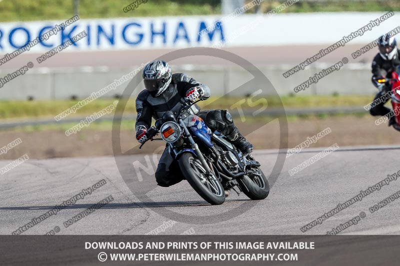 Rockingham no limits trackday;enduro digital images;event digital images;eventdigitalimages;no limits trackdays;peter wileman photography;racing digital images;rockingham raceway northamptonshire;rockingham trackday photographs;trackday digital images;trackday photos