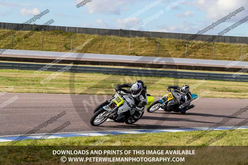 Rockingham no limits trackday;enduro digital images;event digital images;eventdigitalimages;no limits trackdays;peter wileman photography;racing digital images;rockingham raceway northamptonshire;rockingham trackday photographs;trackday digital images;trackday photos