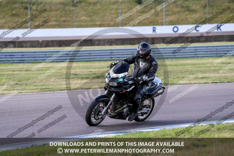 Rockingham no limits trackday;enduro digital images;event digital images;eventdigitalimages;no limits trackdays;peter wileman photography;racing digital images;rockingham raceway northamptonshire;rockingham trackday photographs;trackday digital images;trackday photos