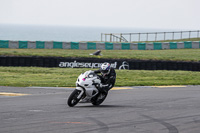 anglesey-no-limits-trackday;anglesey-photographs;anglesey-trackday-photographs;enduro-digital-images;event-digital-images;eventdigitalimages;no-limits-trackdays;peter-wileman-photography;racing-digital-images;trac-mon;trackday-digital-images;trackday-photos;ty-croes