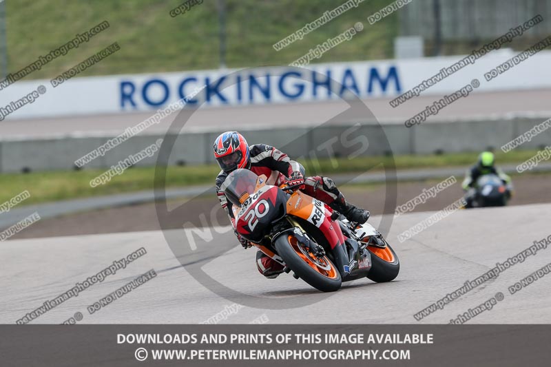 Rockingham no limits trackday;enduro digital images;event digital images;eventdigitalimages;no limits trackdays;peter wileman photography;racing digital images;rockingham raceway northamptonshire;rockingham trackday photographs;trackday digital images;trackday photos