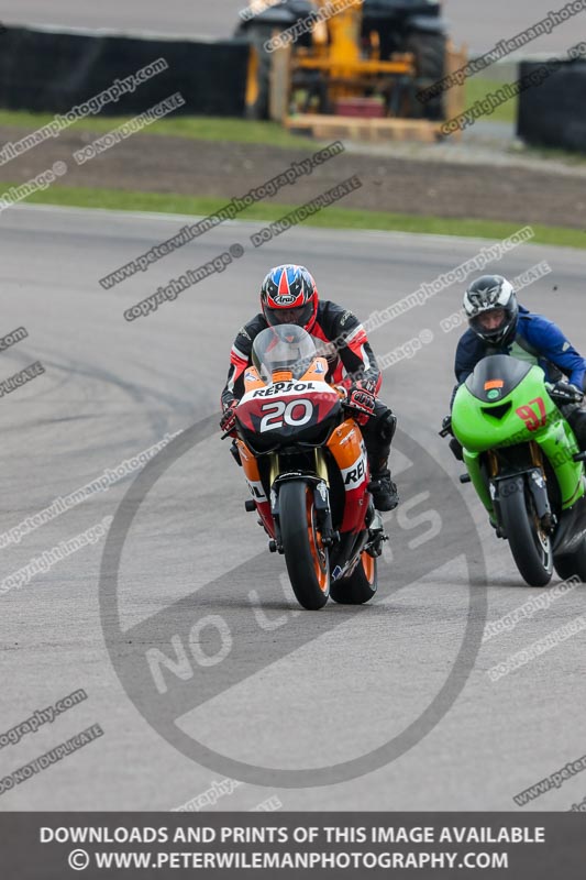 Rockingham no limits trackday;enduro digital images;event digital images;eventdigitalimages;no limits trackdays;peter wileman photography;racing digital images;rockingham raceway northamptonshire;rockingham trackday photographs;trackday digital images;trackday photos