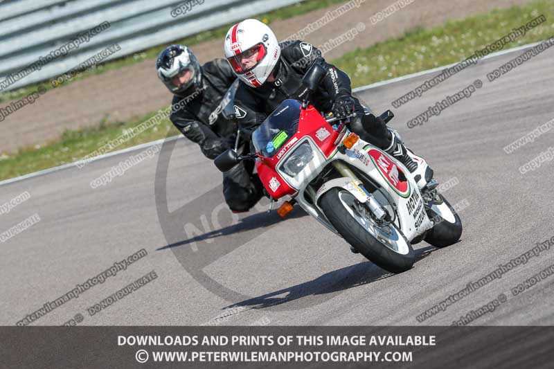 Rockingham no limits trackday;enduro digital images;event digital images;eventdigitalimages;no limits trackdays;peter wileman photography;racing digital images;rockingham raceway northamptonshire;rockingham trackday photographs;trackday digital images;trackday photos